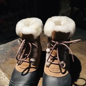 Columbia Boots